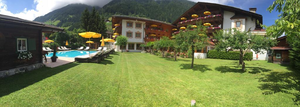 Alpenhotel Tirolerhof Neustift im Stubaital Exterior foto