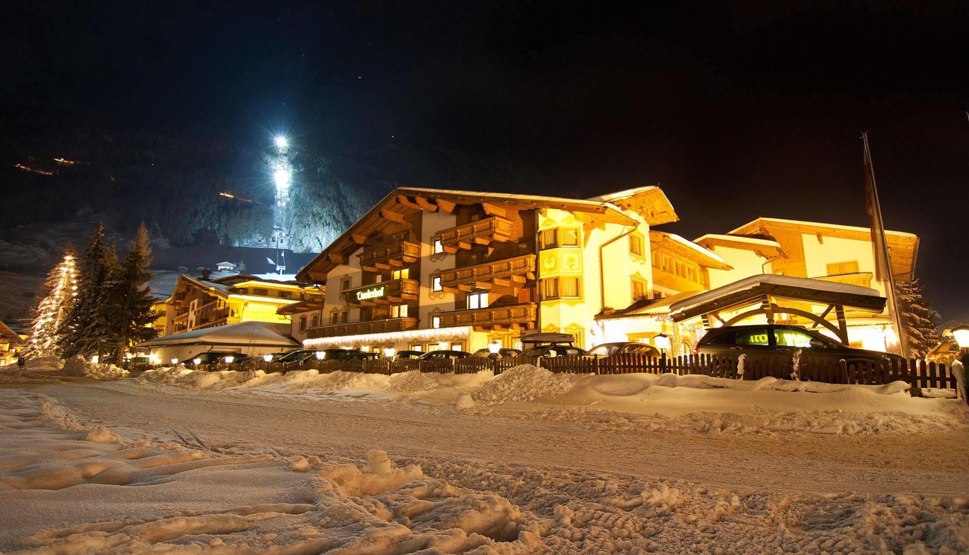 Alpenhotel Tirolerhof Neustift im Stubaital Exterior foto